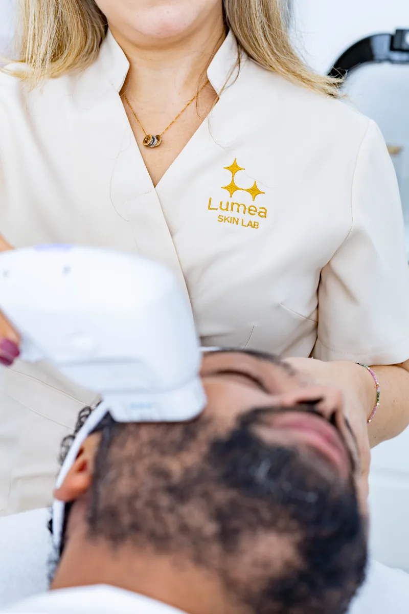 Tratamento na clínica Lumea Skin Lab